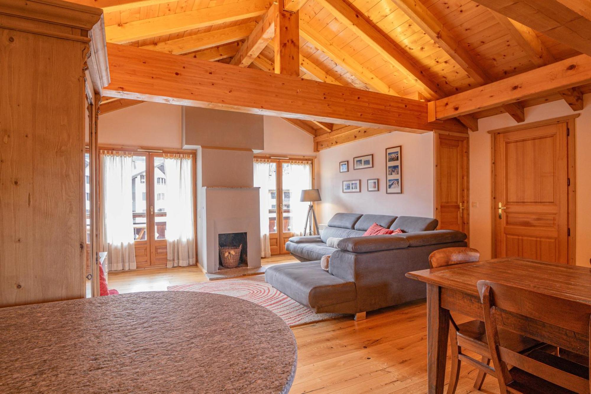 Apartment Capucin - A 3 Bedroom Chamonix Mountain Loft Eksteriør bilde